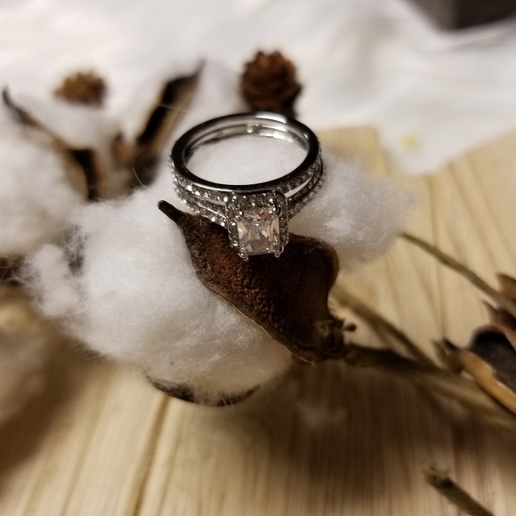 💍💍Gorgeous 2pc Set Engagement Ring CZ💍💍 - Picture 12 of 13